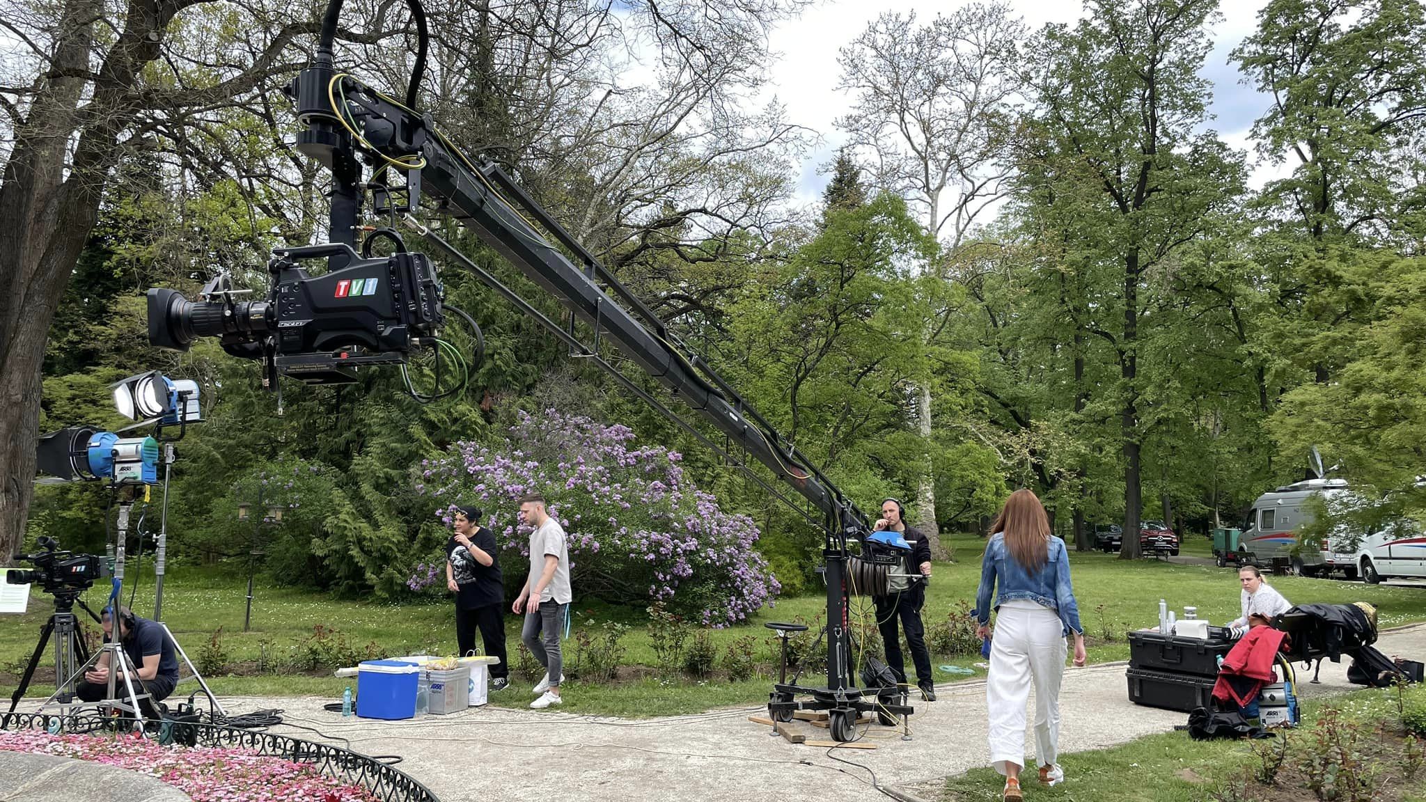 TV1 filmed and broadcast the special studio for Charles III's coronation